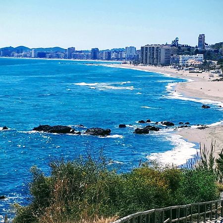 Nice Apartment Near The Beach Фуэнхирола Экстерьер фото
