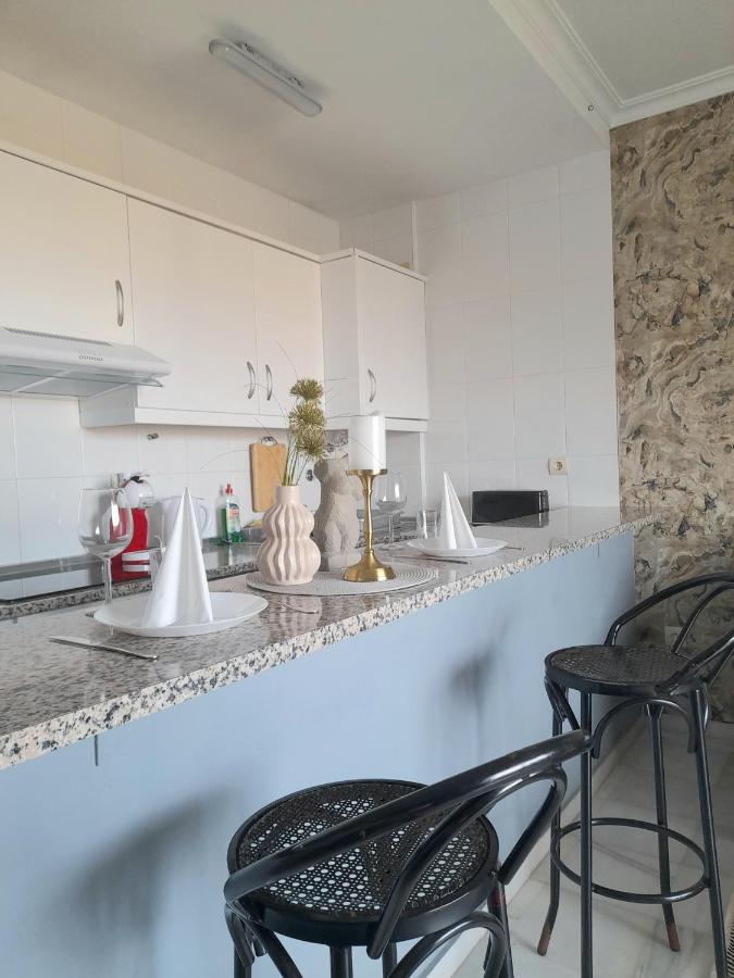Nice Apartment Near The Beach Фуэнхирола Экстерьер фото