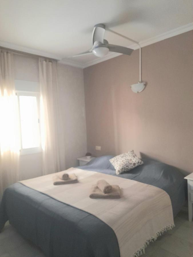 Nice Apartment Near The Beach Фуэнхирола Экстерьер фото